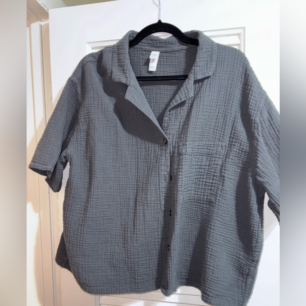 Two- Piece set Gray Button-Up Shirt and shorts